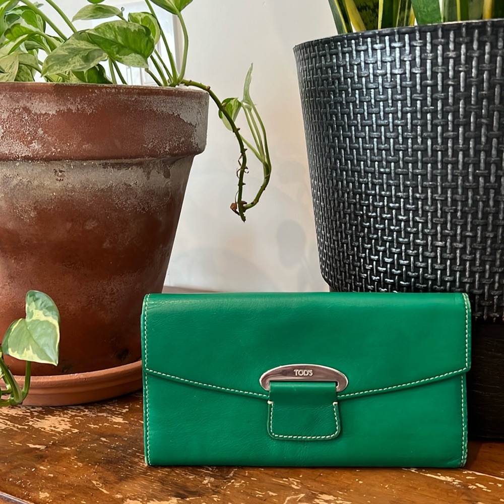Vintage Tod’s wallet